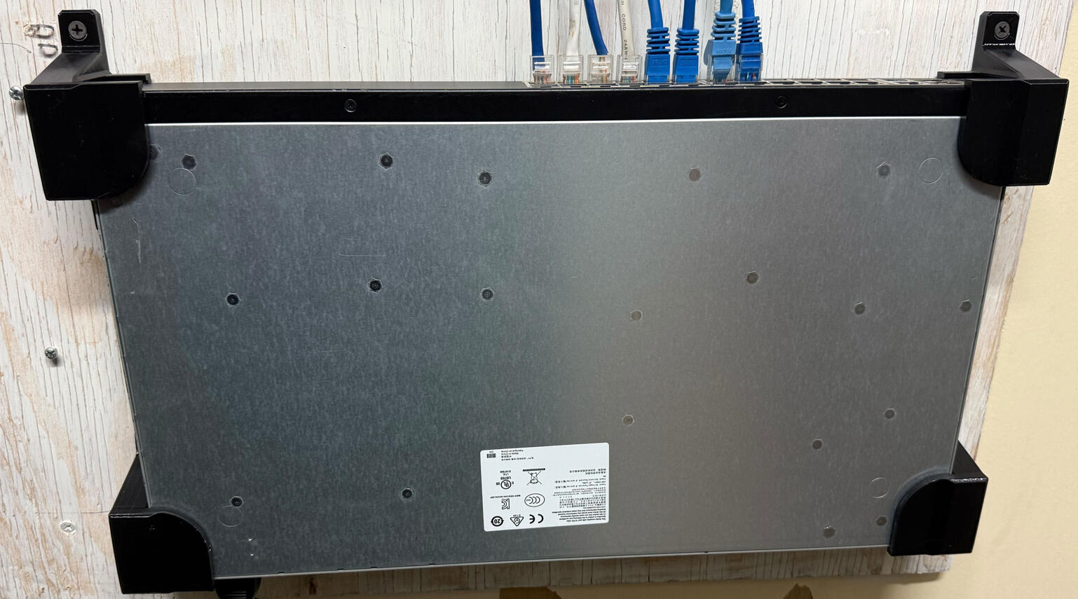 1U Switch Wall Mounts